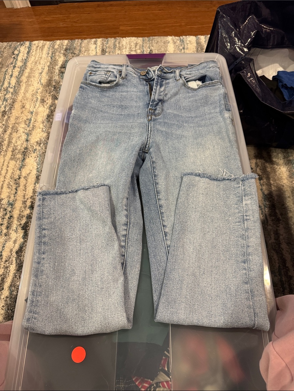 Kensie Light Blue Straight-Leg Jeans with Raw Hem